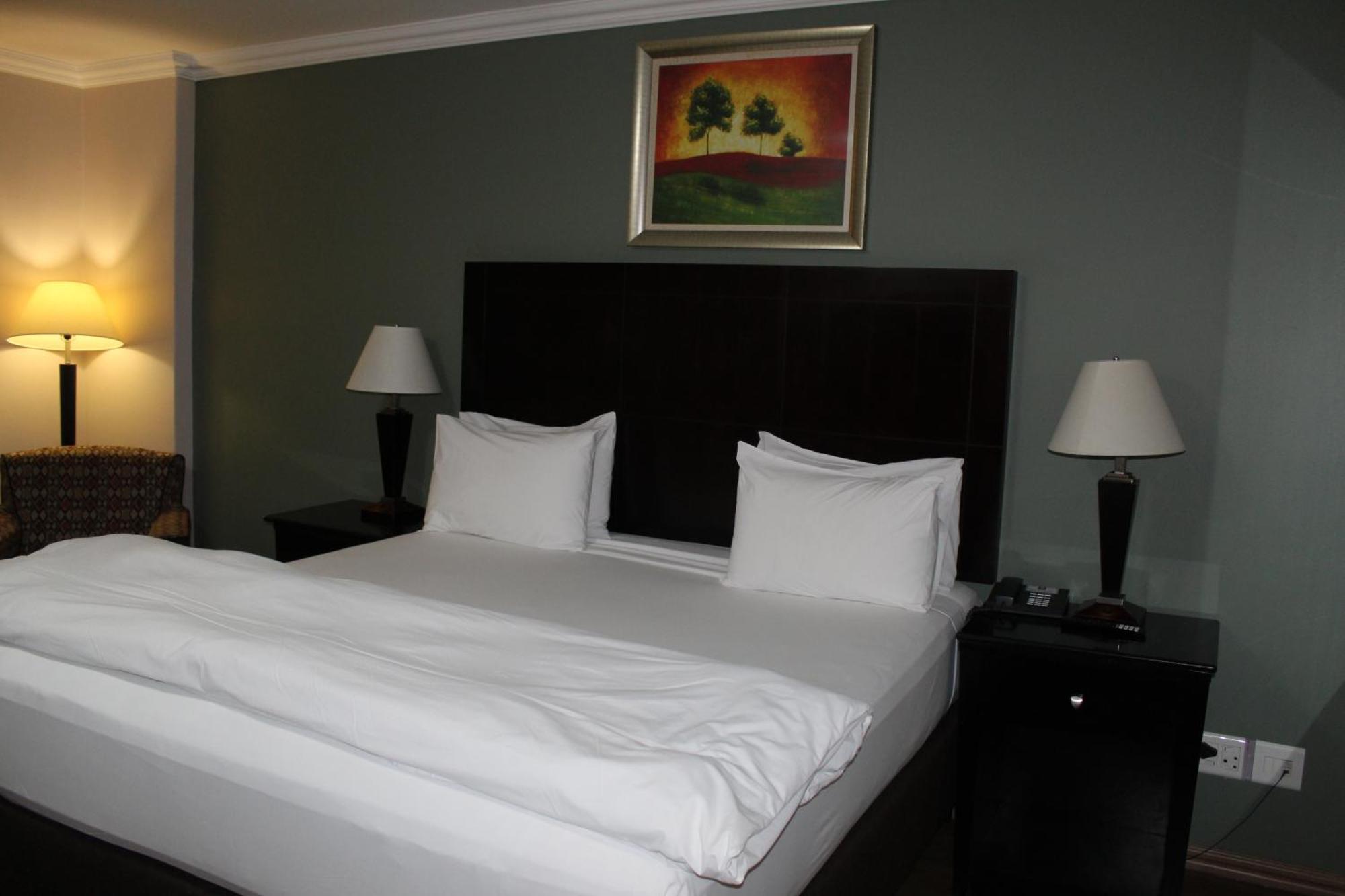 Hampshire Hotel - Баллито Экстерьер фото