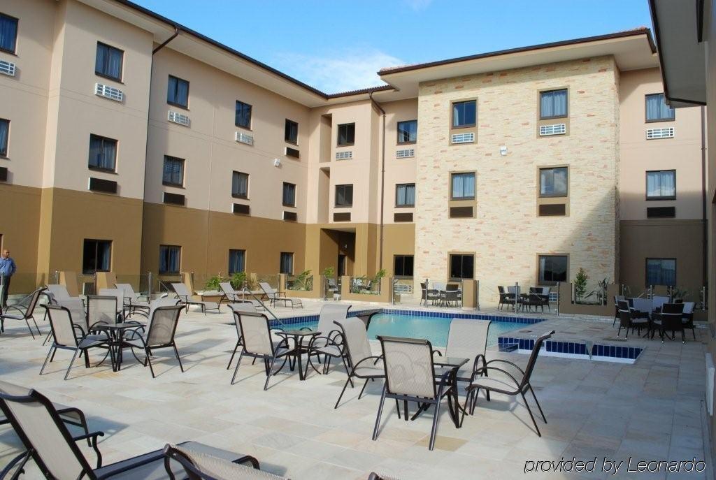 Hampshire Hotel - Баллито Экстерьер фото